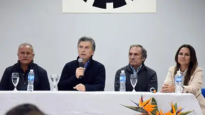 Elecciones 2015: Reutemann convoca al "voto útil" para forzar la segunda vuelta Elecciones 2015: Reutemann convoca al "voto útil" para forzar la segunda vuelta