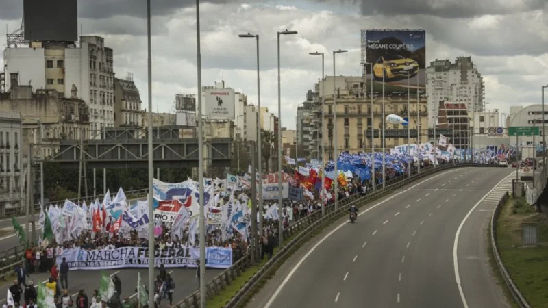 Tras la Marcha Federal, el Gobierno afirma: "No vemos que la gente esté saliendo a la calle por una situación difícil"