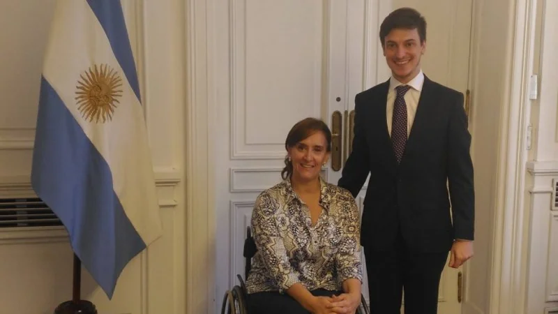 Las bolsas de Michetti: un 70% cree que el caso complica a la vice o al Gobierno