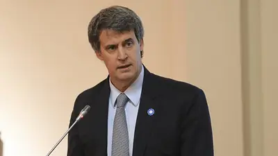 Dos días después de emitir una millonaria deuda, amplían la emisión de otro bono Dos días después de emitir una millonaria deuda, amplían la emisión de otro bono