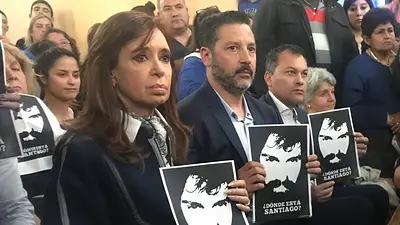 Cristina contra la represión en la marcha: "El Gobierno violó la ley" Cristina contra la represión en la marcha: "El Gobierno violó la ley"