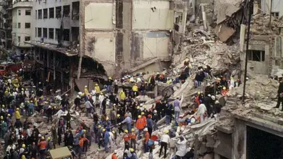Advierten que el gobierno de Macri desfinancia la Unidad que investiga el atentado de la AMIA Advierten que el gobierno de Macri desfinancia la Unidad que investiga el atentado de la AMIA