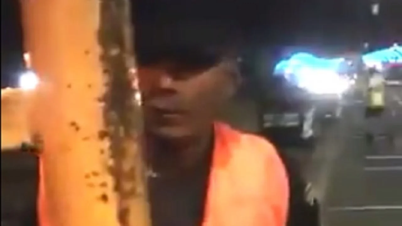 Córdoba: la Policía no deja pasar a los vecinos que llevan carteles de Maldonado
