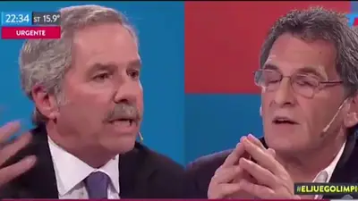 Felipe Solá cruzó a Claudio Avruj y lo dejó KO Felipe Solá cruzó a Claudio Avruj y lo dejó KO