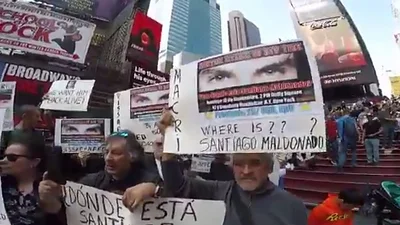 Nueva York: manifestantes reclaman por la aparición de Santiago Maldonado Nueva York: manifestantes reclaman por la aparición de Santiago Maldonado