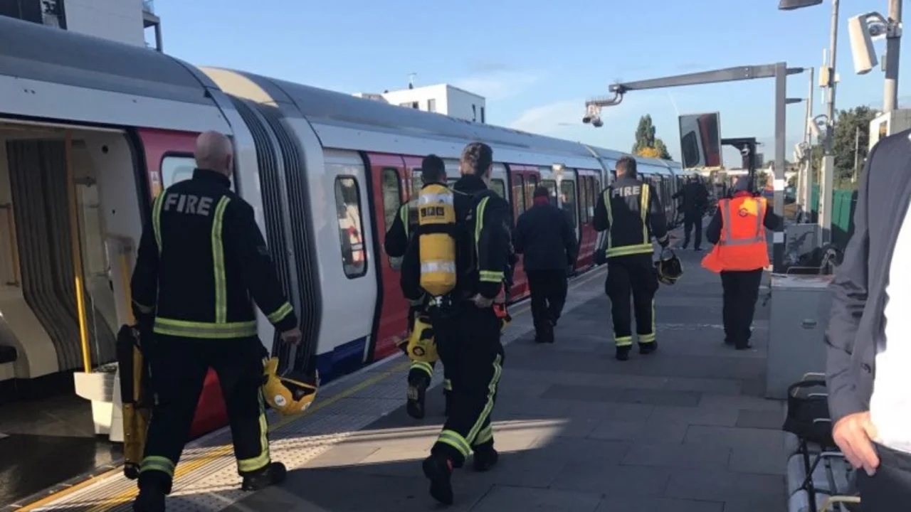 Atentado en el metro de Londres: 22 heridos