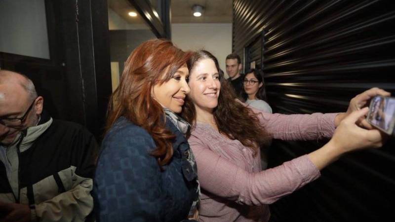 Cristina Kirchner, sobre la toma de colegios y un mensaje a los jóvenes: "La educación no puede ser amputada"