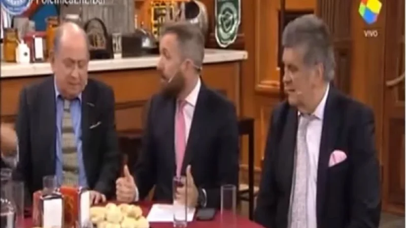 Viale y Gelblung defendieron a Navarro y dejaron en offside Duggan en Polémica en el Bar