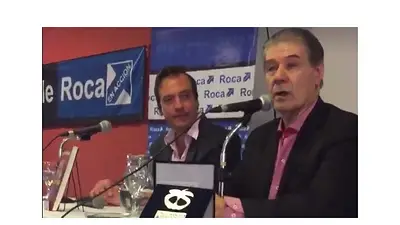 La reacción del público cuando Víctor Hugo pidió "un reconocimiento" para Roberto Navarro La reacción del público cuando Víctor Hugo pidió "un reconocimiento" para Roberto Navarro