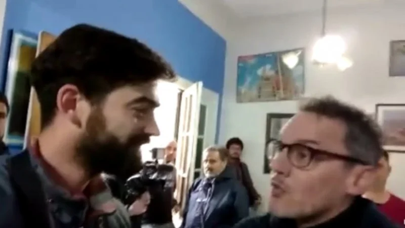 Escracharon a Malnatti y le preguntaron por Santiago Maldonado