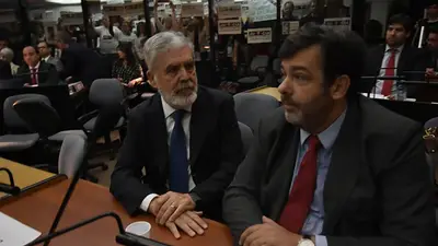 Arrancó el juicio por la tragedia de Once, con De Vido en el banquillo Arrancó el juicio por la tragedia de Once, con De Vido en el banquillo
