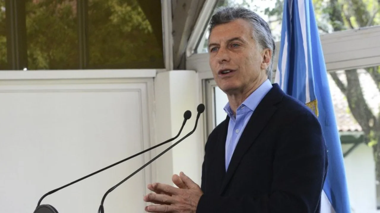 Macri chicaneó a los vecinos de distrito gobernadora por un kirchnerista