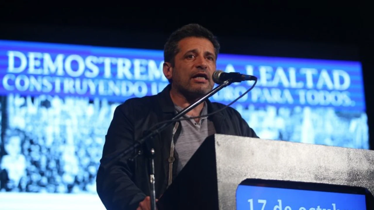 Crece la presión mediática contra Santa María por la nota de Verbitsky que enfureció a Macri