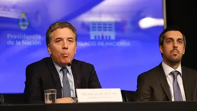 "Estuvido hablando": el enorme error de Dujovne en la conferencia de prensa "Estuvido hablando": el enorme error de Dujovne en la conferencia de prensa