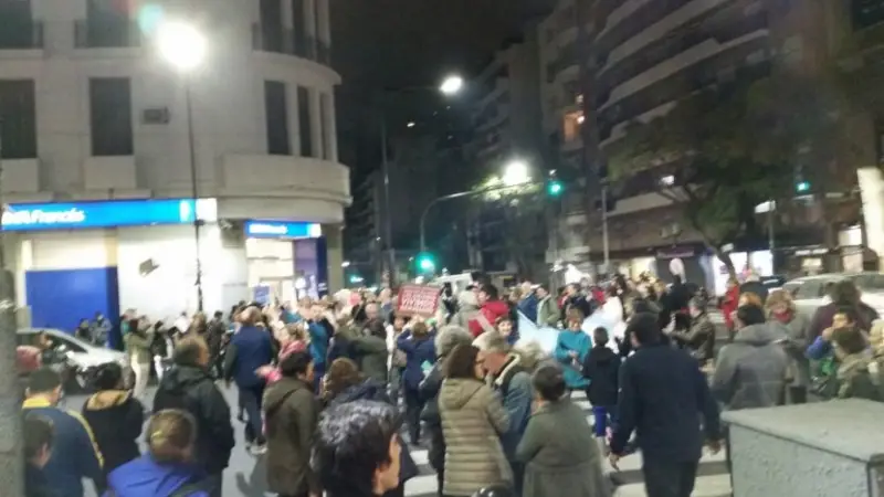 Cacerolazos en toda la Ciudad para rechazar la política de Macri