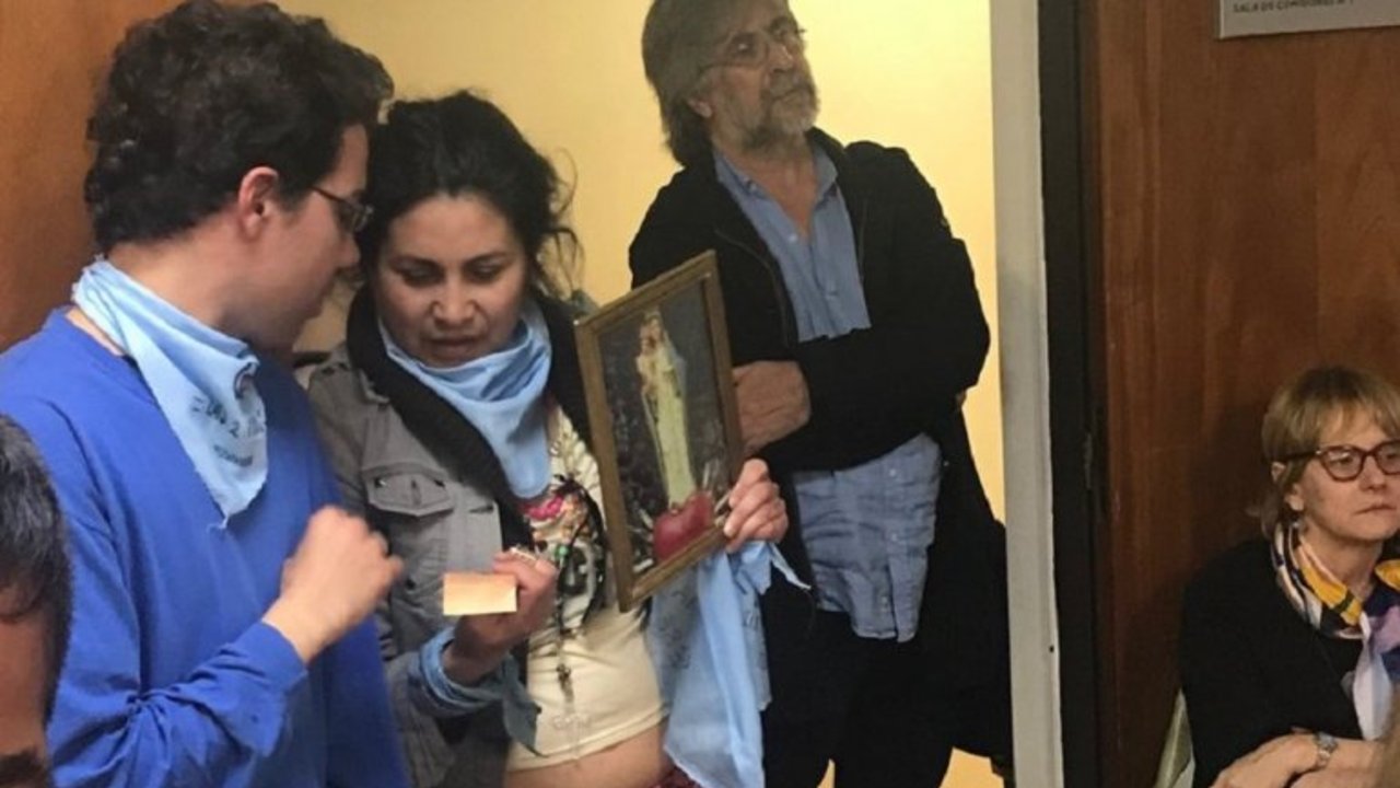 Con rezos e insultos, los "celestes" rechazaron la educación sexual