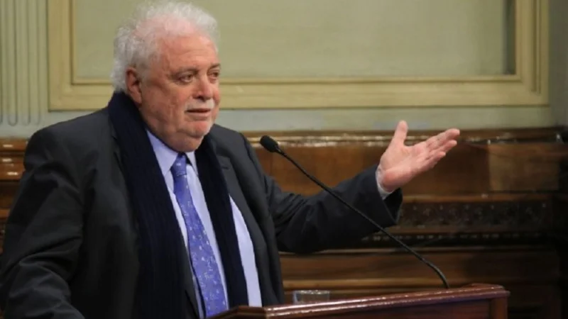 Ginés González García: "En el Gobierno hay una mezcla de desaprensión e incapacidad"