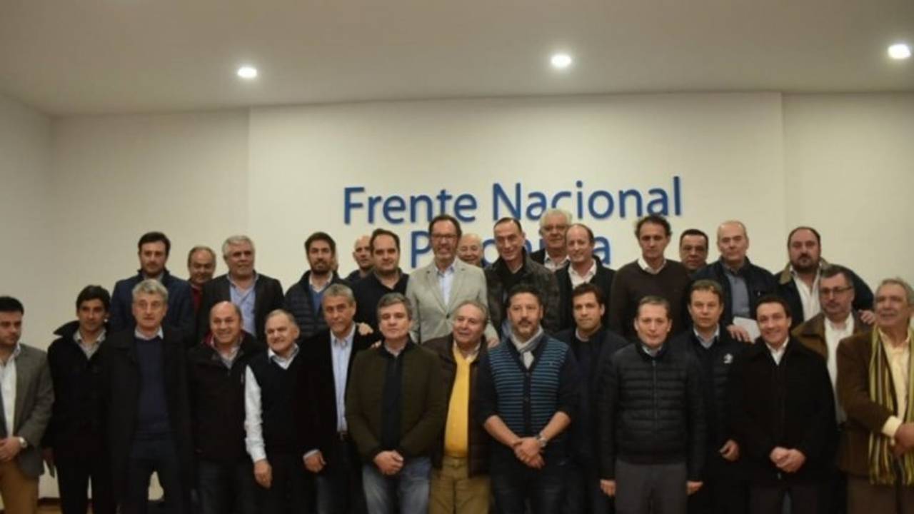 Con la crisis como eje, Máximo Kirchner se reunió con intendentes peronistas