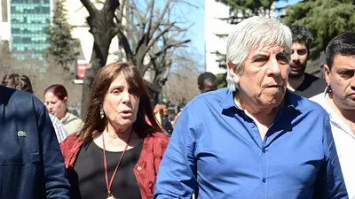 Moyano se reunió con legisladores kirchneristas para fortalecer la unidad opositora Moyano se reunió con legisladores kirchneristas para fortalecer la unidad opositora