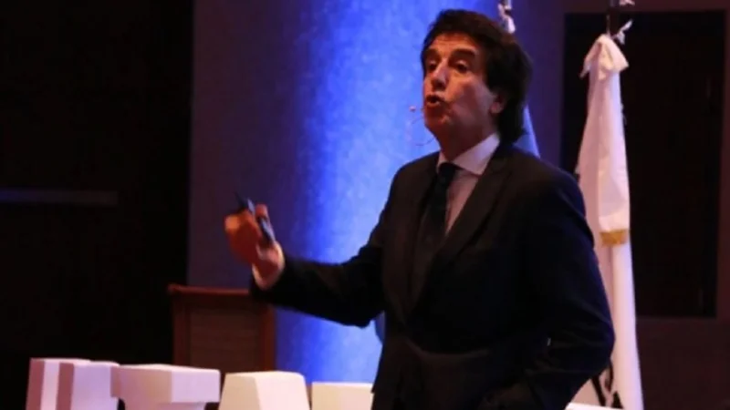 Melconian aseguró que "la economía real va hacia un escenario muy recesivo"