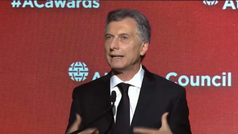 El chiste de Macri al recibir un premio: "No dijiste que soy un gran bailarín"