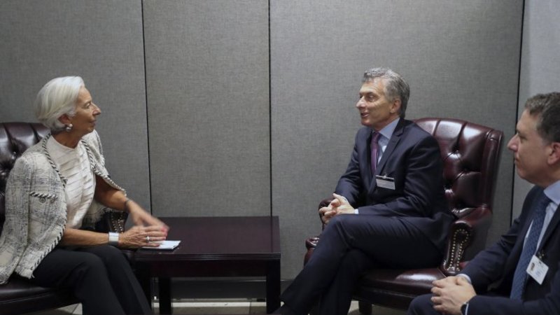 Macri reconoció que el FMI está "contento" con el nuevo presidente del Banco Central