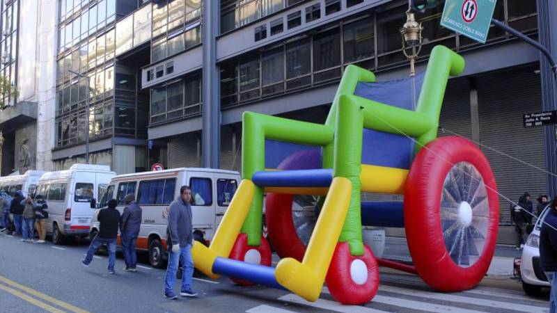 El Gobierno suspenderá pensiones por discapacidad