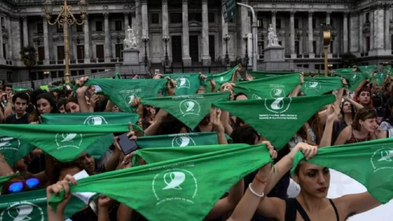 La lucha sigue: nueva marcha por la legalización del aborto