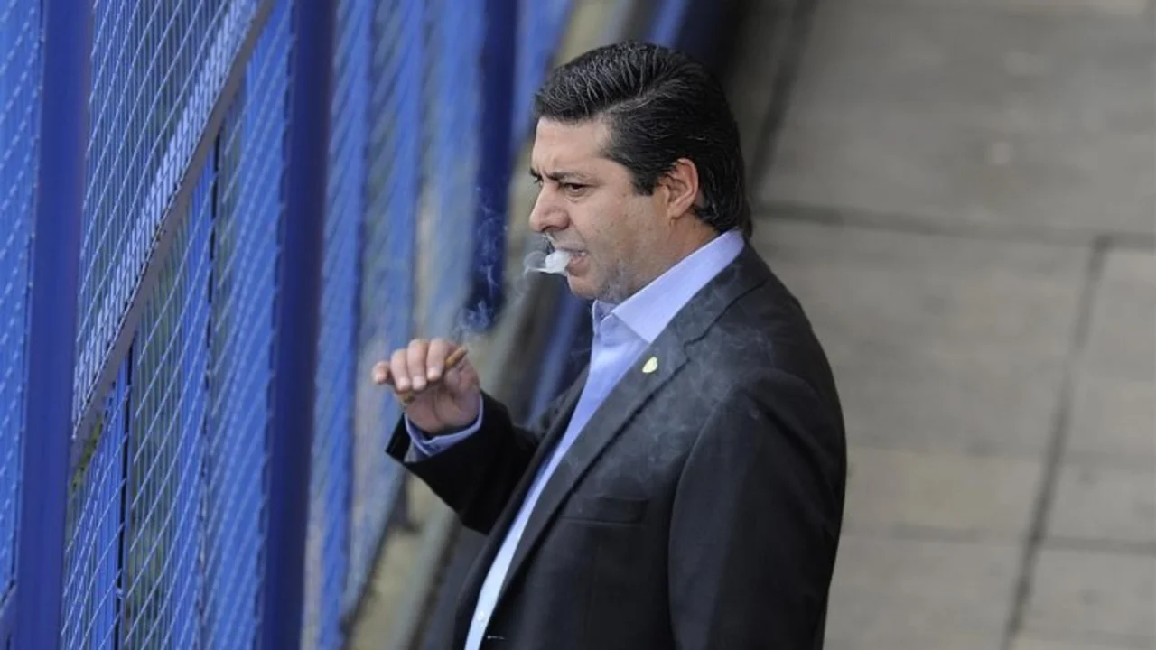 Tras la derrota ante Gimnasia, Angelici respaldó a Guillermo Barros Schelotto
