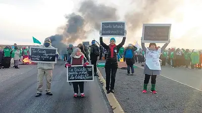 Conflicto docente en Chubut: trabajadores exigen que los reciba el ministro Finocchiaro Conflicto docente en Chubut: trabajadores exigen que los reciba el ministro Finocchiaro