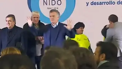 En medio de la crisis, Macri bailó en un acto en Córdoba En medio de la crisis, Macri bailó en un acto en Córdoba