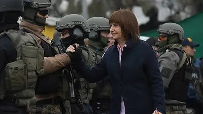 Patricia Bullrich se plantó y desafió a la Justicia: "No habrá apriete que me pueda frenar" Patricia Bullrich se plantó y desafió a la Justicia: "No habrá apriete que me pueda frenar"