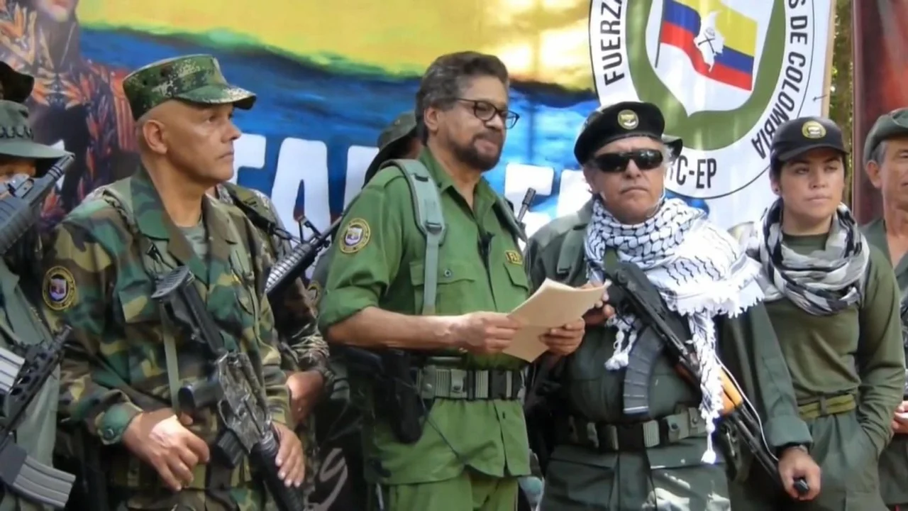 EE.UU. retira a las FARC de su lista de organizaciones terroristas