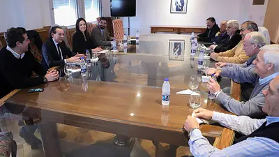 Emergencia Alimentaria: tras la reunión, qué acordaron la CGT y el Gobierno Emergencia Alimentaria: tras la reunión, qué acordaron la CGT y el Gobierno