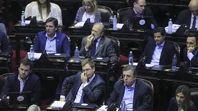 Cruces en el Congreso por la Emergencia Alimentaria Cruces en el Congreso por la Emergencia Alimentaria