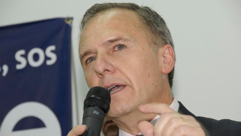 Corrupción M: Indagarán por sospechas de corrupción a interventor de obra social designado por Macri 