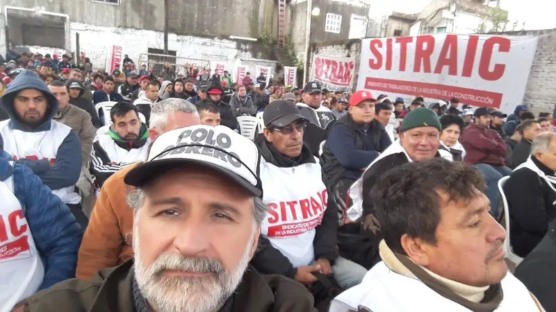 Acampe: desde el Polo Obrero advirtieron que se quedarán en la 9 de Julio hasta que haya una respuesta