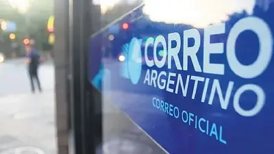 Más despidos en la era Milei: la motosierra neoliberal llegó a Correo Argentino Más despidos en la era Milei: la motosierra neoliberal llegó a Correo Argentino