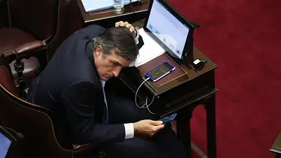 Esteban Bullrich echó por tierra la excusa de la herencia por la crisis económica Esteban Bullrich echó por tierra la excusa de la herencia por la crisis económica