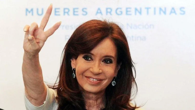 ¿Adiós a la V peronista? Facebook asusta a los usuarios para que no lo hagan más 