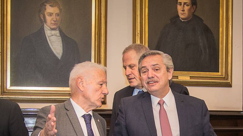 Elecciones 2019: "Hagamos que suceda de nuevo", la categórica respuesta de Alberto Fernández a Mauricio Macri Elecciones 2019: "Hagamos que suceda de nuevo", la categórica respuesta de Alberto Fernández a Mauricio Macri