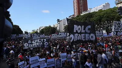 Organizaciones sociales confirmaron cortes y protestas y Patricia Bullrich amenazó con reprimirlos Organizaciones sociales confirmaron cortes y protestas y Patricia Bullrich amenazó con reprimirlos