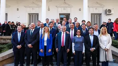 Elecciones 2019: los gobernadores que acompañarán a Alberto Fernández y Anabel Fernández Sagasti en Mendoza Elecciones 2019: los gobernadores que acompañarán a Alberto Fernández y Anabel Fernández Sagasti en Mendoza