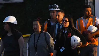 Tragedia en el aeropuerto de Ezeiza: un obrero reveló que los apuraron porque "el lunes venía Macri" Tragedia en el aeropuerto de Ezeiza: un obrero reveló que los apuraron porque "el lunes venía Macri"