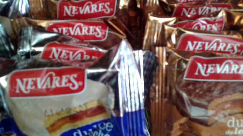 La ANMAT prohibió alfajores y otras golosinas de una importante marca 