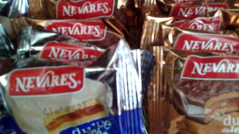 La ANMAT prohibió alfajores y otras golosinas de una importante marca 