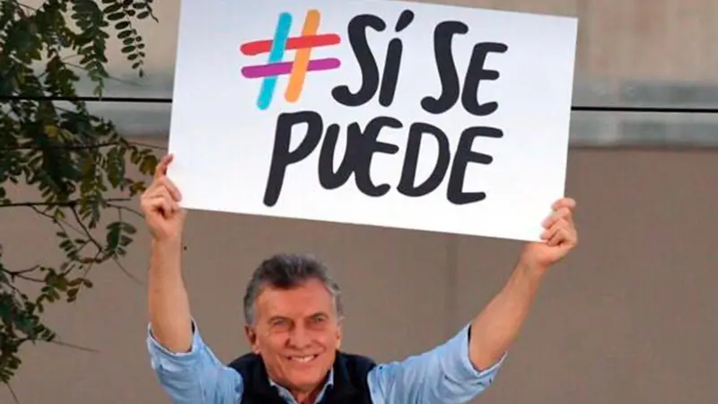 La peor descripción gráfica del macrismo: recolectaba cartones de la basura en medio de la marcha del sí, se puede y lo ignoraron