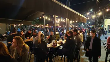Las fotos de Palermo repleto de gente tras la reapertura de bares