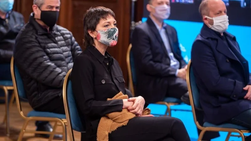 Mayra Mendoza le respondió al youtuber anti K El Presto tras conocerse su foto con Videla