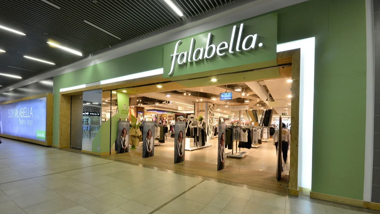 Las mentiras detrás del cierre de tiendas de Falabella
